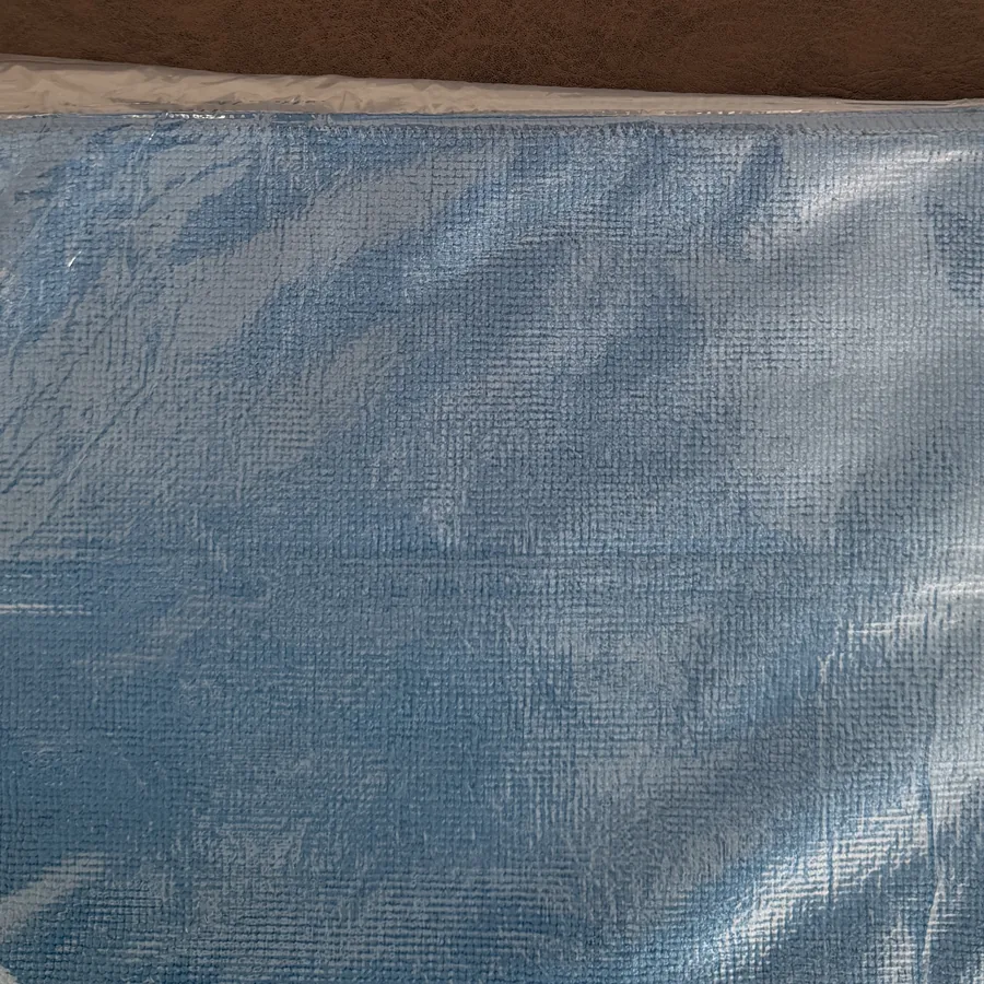Paquete de paños de microfibra azules.